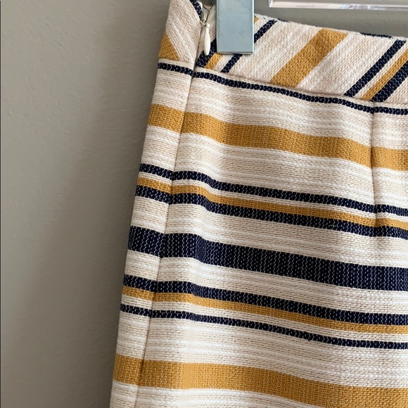 Brooks Brothers Striped Skirt Size 2 - Picture 4 of 6